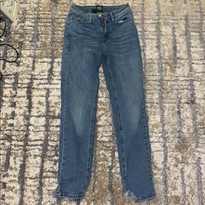 Urban Outfitters BDG Girlfriend Jeans